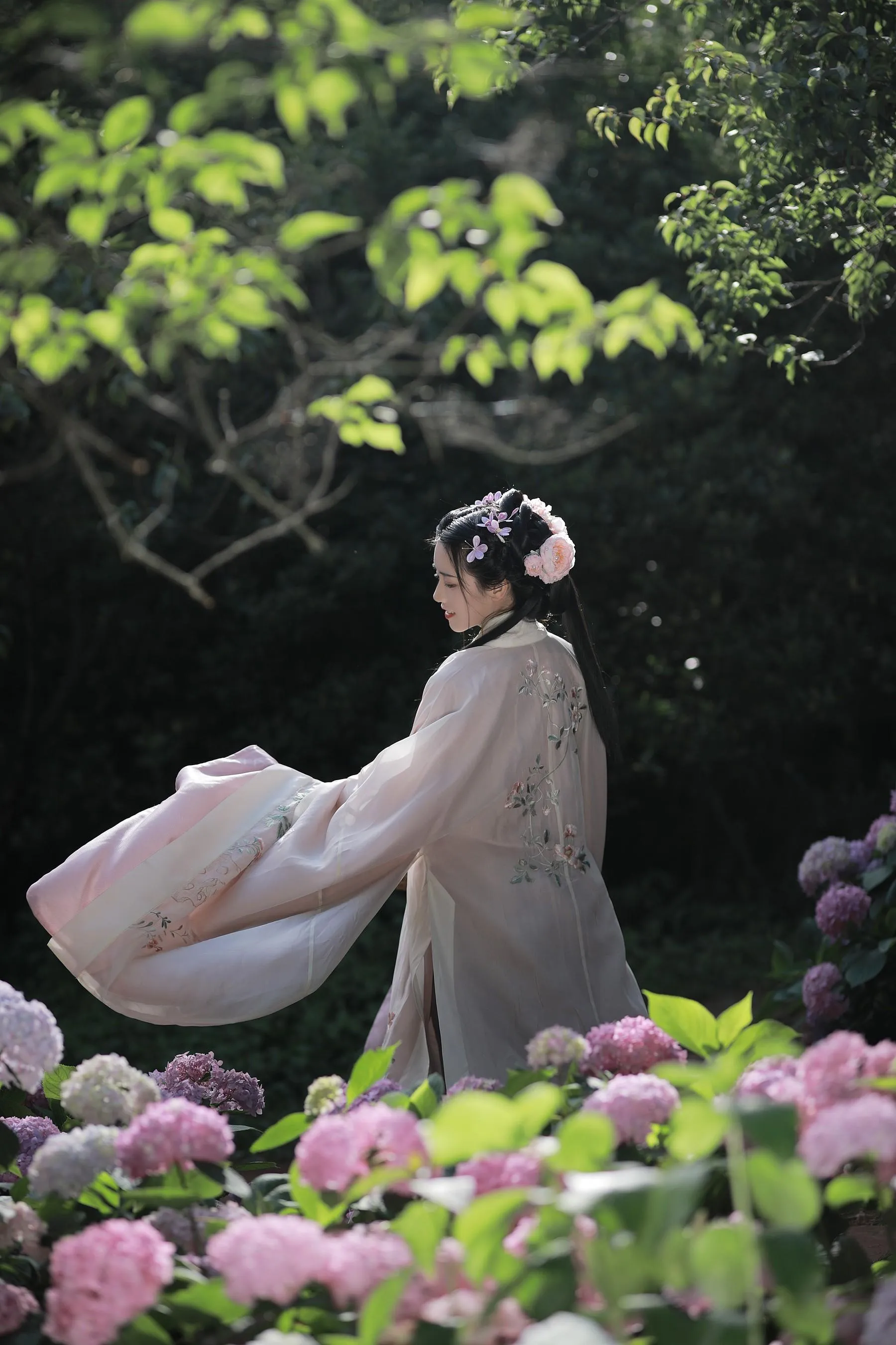 [YITUYU艺图语]2022.07.20 一念花开，香如故 Dear-郑同学 [38P]插图9